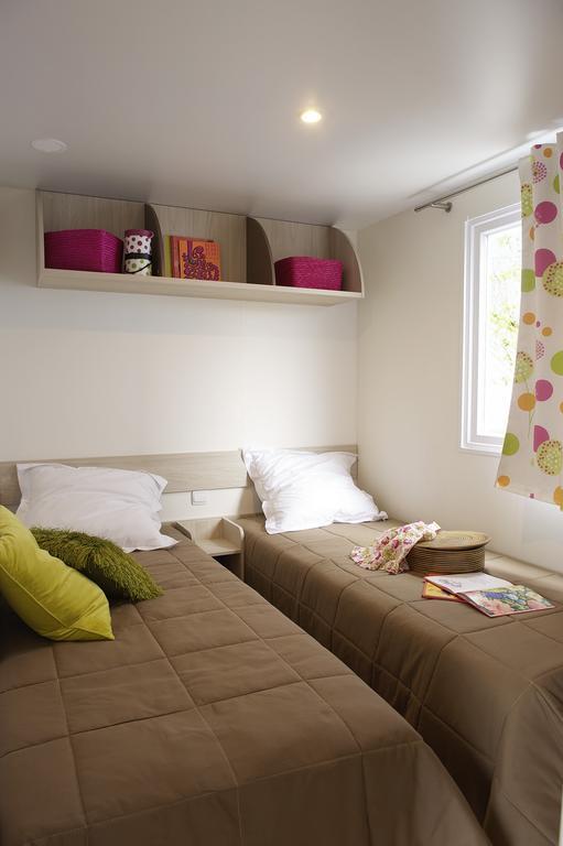 Camping Les Couesnons Hotel Roz-sur-Couesnon Szoba fotó